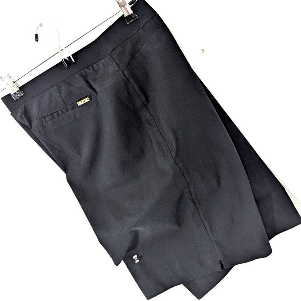 NWOT! CALVIN KLEIN! SLEEK BLACK TOTAL STRETCH SPANDEX WALKING SHORTS! SIZE L